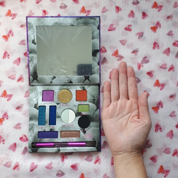 ⭐️HOST PICK⭐ Urban Decay X Kristen Leanne: Kaleidoscope Dream Eyeshadow Palette - Picture 11 of 15